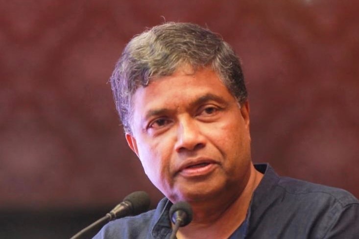 රෝගී වී ඇත්තේ සෞඛ්ය පද්ධතියටත් වඩා ආණ්ඩුව බව ශ්රී ලංකාවේ කොමියුනිස්ට් පක්ෂයේ ලේකම් වෛද්ය ජී. වීරසිංහ මහතා පවසයි.