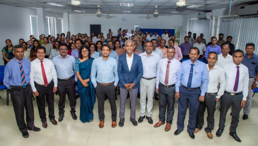 “ජේතවනාරාමය හැදූ ජාතියට අලුත් කාර්මික යුගයක්!” – IDB නව සභාපති ලෙස යසස් හේවගේ වැඩ අරඹයි!